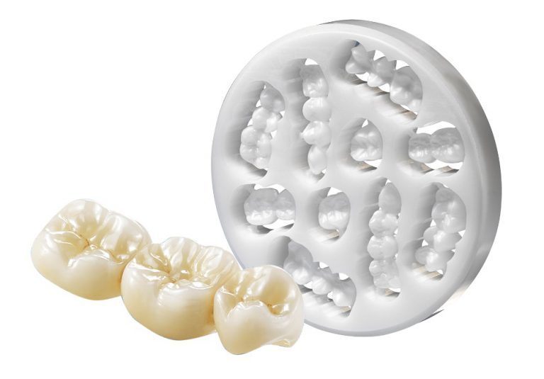 95 Dental Lab Clinic CAD CAM Super Translucent Zirconia Block Dioxide Zirconium Disc Beautiful Porcelain Aesthetics 10-25mm Size