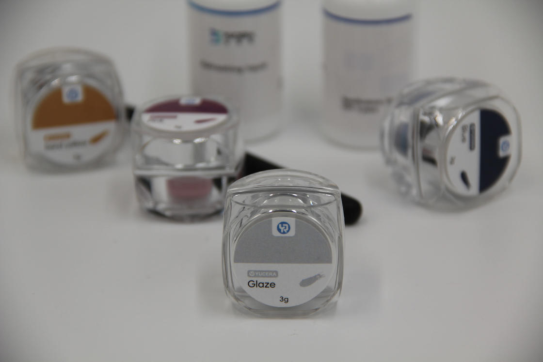 Yucera Dental Lab Essentials Κιτ Χρωματισμού & Γυαλίσματος Κεραμικής Ζιρκονίας 18 Χρωμάτων για Εξατομικευμένα Δόντια